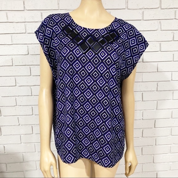 Vince Camuto Women’s Geometric Top - Picture 1 of 12